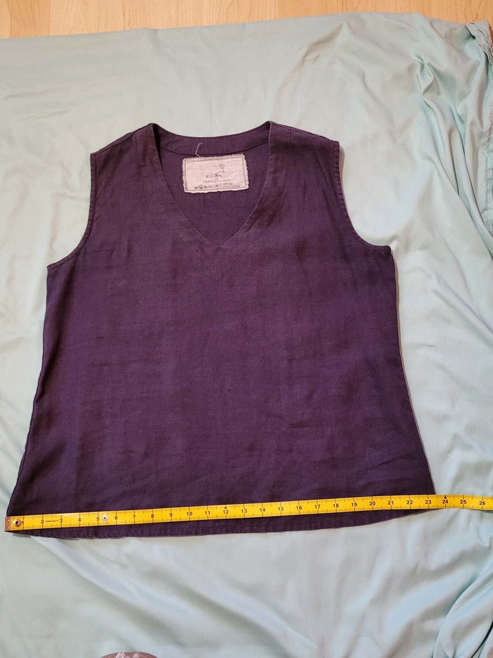 Not Perfect Linen Vienna V neck Linen Tank Top in Eggplant, GUC - Picture 7 of 8
